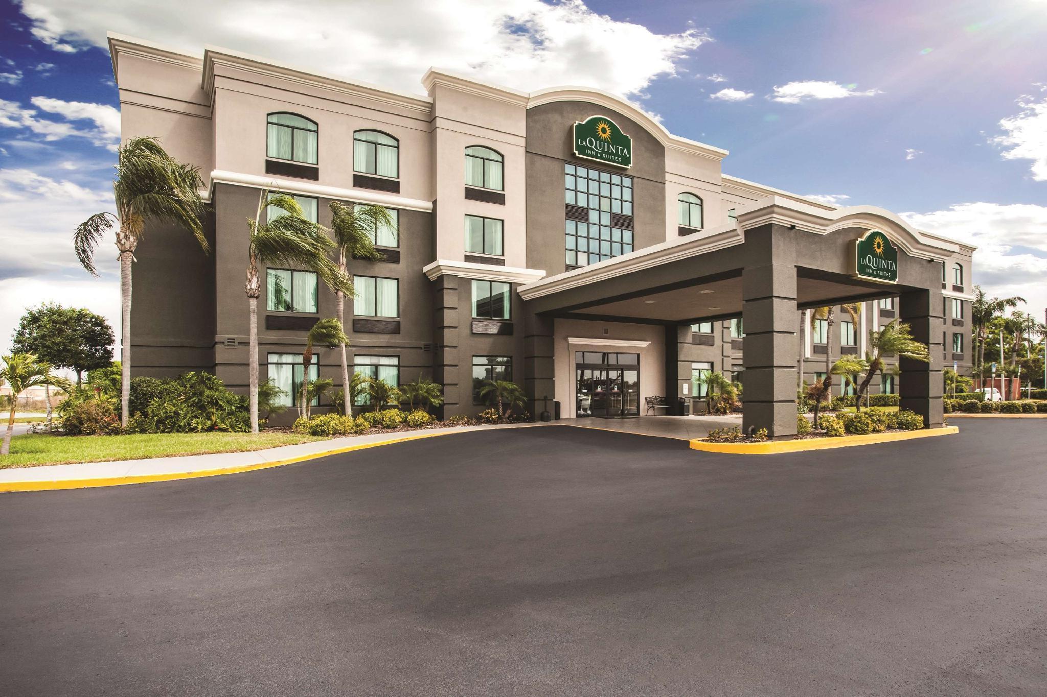 Отель La Quinta By Wyndham Clearwater South Экстерьер фото