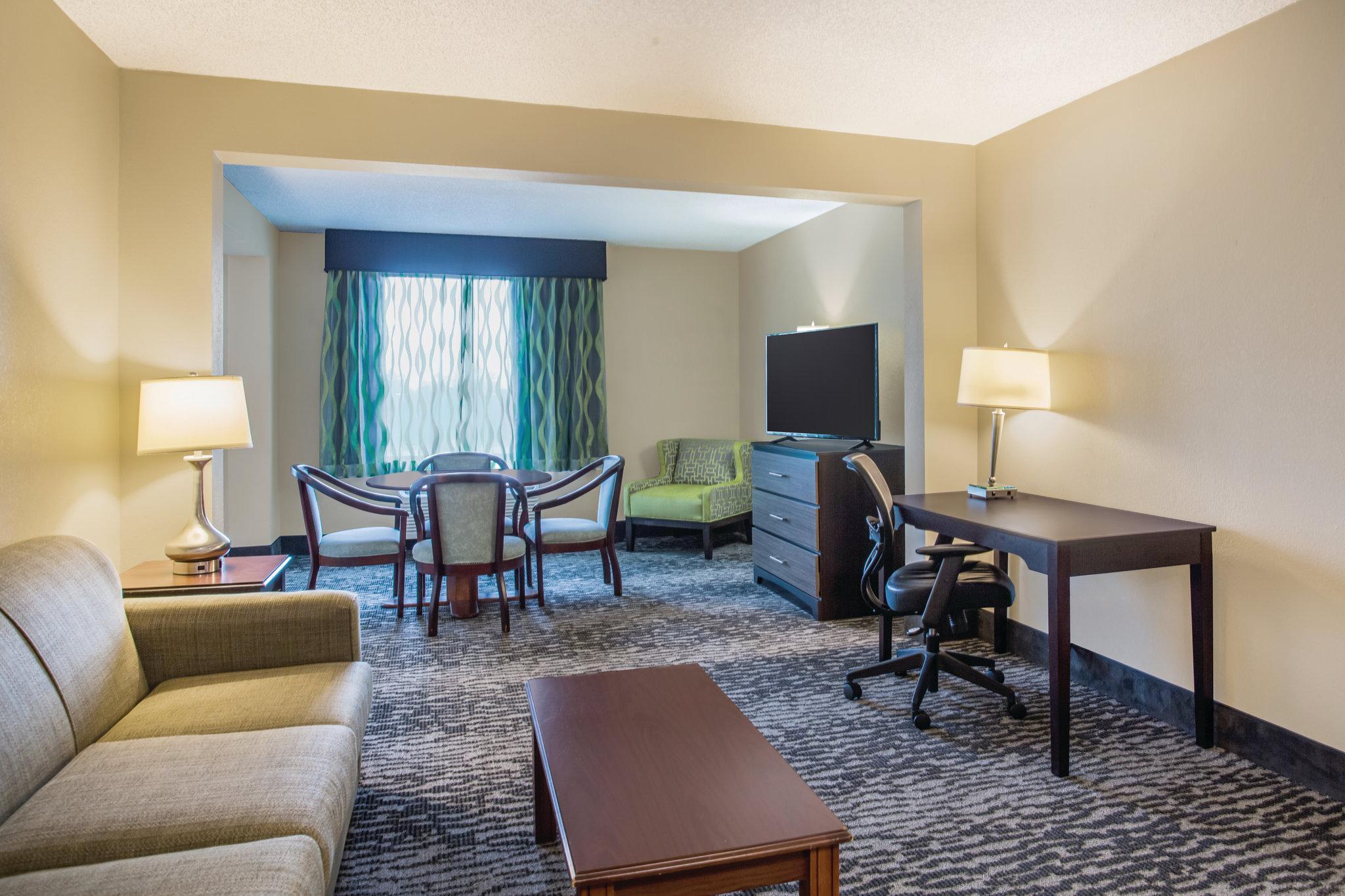 Отель La Quinta By Wyndham Clearwater South Экстерьер фото
