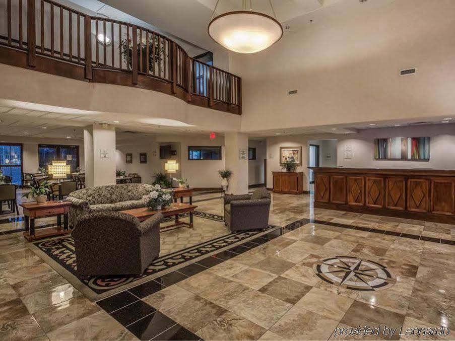 Отель La Quinta By Wyndham Clearwater South Экстерьер фото