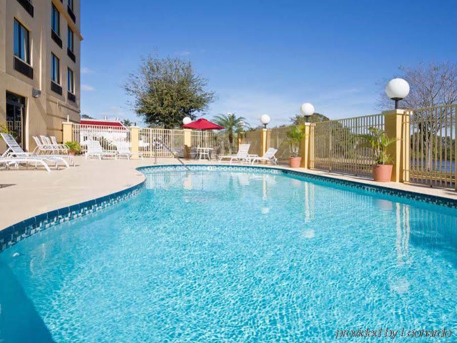 Отель La Quinta By Wyndham Clearwater South Экстерьер фото